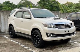Pearl White Toyota Fortuner 2015 for sale in Balanga