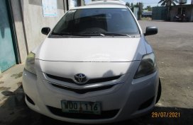 Selling White 2013 Toyota Vios Sedan affordable price