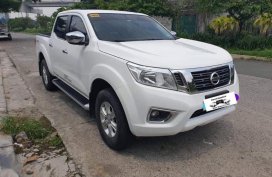 Pearl White Nissan Navara 2018 for sale in Automatic