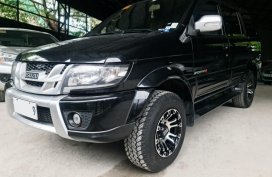 Black Isuzu Crosswind 2016 for sale in Automatic