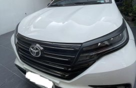 Selling Pearl White Toyota Rush 2019 in Parañaque