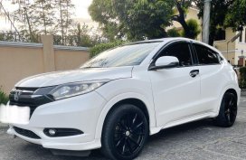 White Honda Hr-V 2015 for sale