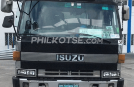 Used Black 1990 Isuzu Boom Truck For Sale