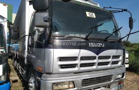 2006 Isuzu wingvan 10w