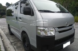 RUSH sale! 2020 Toyota Hiace Commuter3.0 M/T