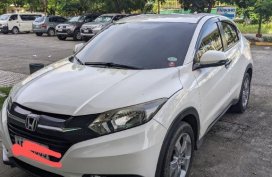 Sell White 2015 Honda Hr-V