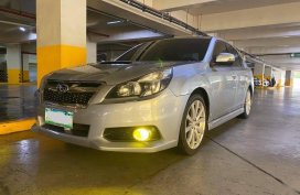 Selling Silver Subaru Legacy 2013 in Pasay