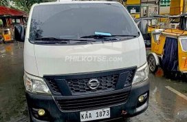 Selling used 2017 Nissan NV350 Urvan 2.5 Standard 18-seater MT in White