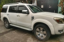 Selling White Ford Everest 2012 in Pasig