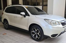 White Subaru Forester 2014 for sale in Makati