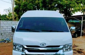 Pearl White Toyota Hiace Super Grandia 2015 for sale in Automatic