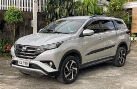Selling Brightsilver Toyota Rush 2018 in Manila