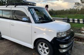 White Toyota BB 2002 for sale in San Pedro
