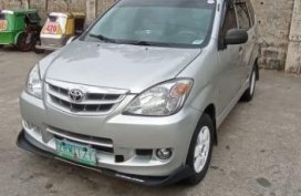 Selling Brightsilver Toyota Avanza 2009 in Bulacan