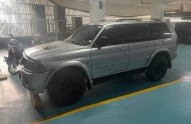 Silver Mitsubishi Montero Sport 2005 for sale in Automatic