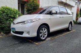 Pearl White Toyota Previa 2010 for sale in Automatic