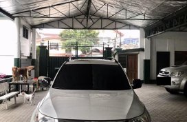 Pearl White Subaru Forester 2011 for sale 