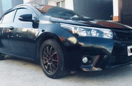 Selling Black Toyota Corolla Altis 2019 in Quezon City