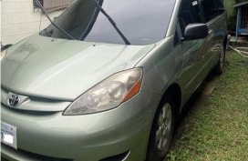 Sell Silver 2010 Toyota Sienna in Quezon City