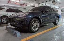 Sell Blue 2016 Porsche Macan in Pasig