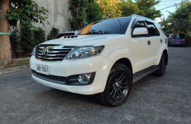 Selling Pearl White Toyota Fortuner 2015 in Quezon City