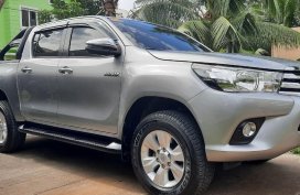 Silver Toyota Hilux 2019 for sale in Valenzuela