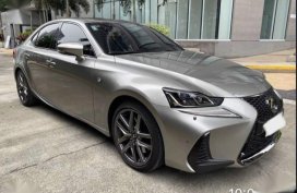 Selling Silver Lexus IS350 2018 in Pasig