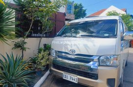 2016 Toyota Hiace Grandia GL