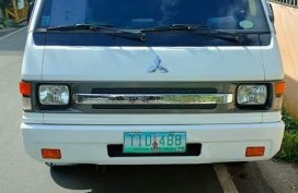 Sell White 2011 Mitsubishi L300 in Dagupan