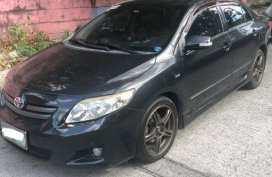 Selling Black Toyota Corolla Altis 2010 in Quezon