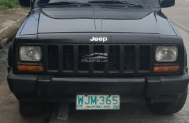 1999 Jeep Cherokee Sport SUV 2.5liter 4cylinder engine 