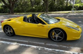 Selling Yellow Ferrari 458 2013 in San Juan