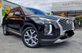 Selling Black Hyundai Palisade 2020 in Makati