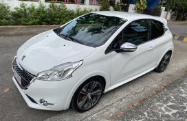 White Peugeot 208 2018 for sale in Muntinlupa 