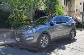 Grey Hyundai Santa Fe 2015 for sale in Manila