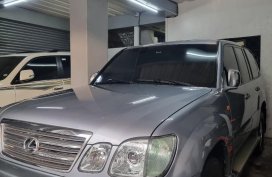 Selling Silver Lexus LX 2004 in Manila