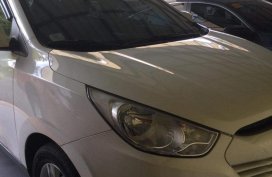 Selling White Hyundai Tucson 2009 in Antipolo