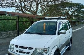 White Isuzu Crosswind 2008 for sale in Silang