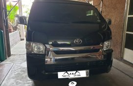 Selling Black Toyota Hiace Super Grandia 2018 in Makati