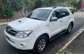 Sell White 2008 Toyota Fortuner in Manila