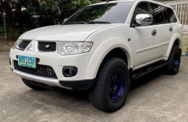 Pearl White Mitsubishi Montero sport 2013 for sale in Automatic