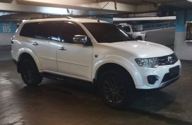 Pearl White Mitsubishi Montero Sports 2010 for sale in Makati 