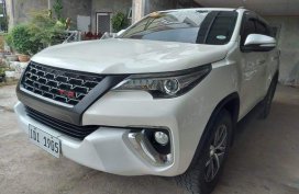 Pearl White Toyota Fortuner 2016 for sale in Cauayan
