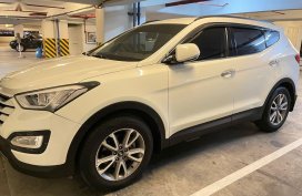 Selling White 2017 Hyundai Santa Fe in Malay