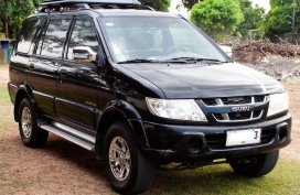 Black Isuzu Crosswind 2005 for sale in Quezon