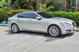 Selling Silver Jaguar XF 2014 in Manila
