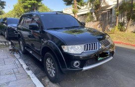 Selling Black Mitsubishi Montero Sport 2013 in Pasig