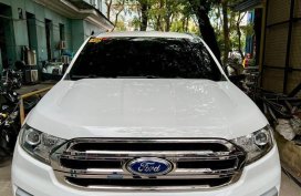 White Ford Everest 2016 for sale in Mandaluyong