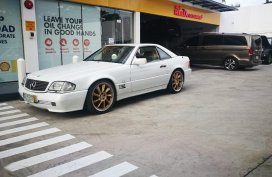 Selling Pearl White Mercedes-Benz Sl-Class 1989 in Cebu 