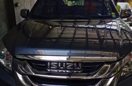 Grey Isuzu Mu-X 2018 for sale in Manual